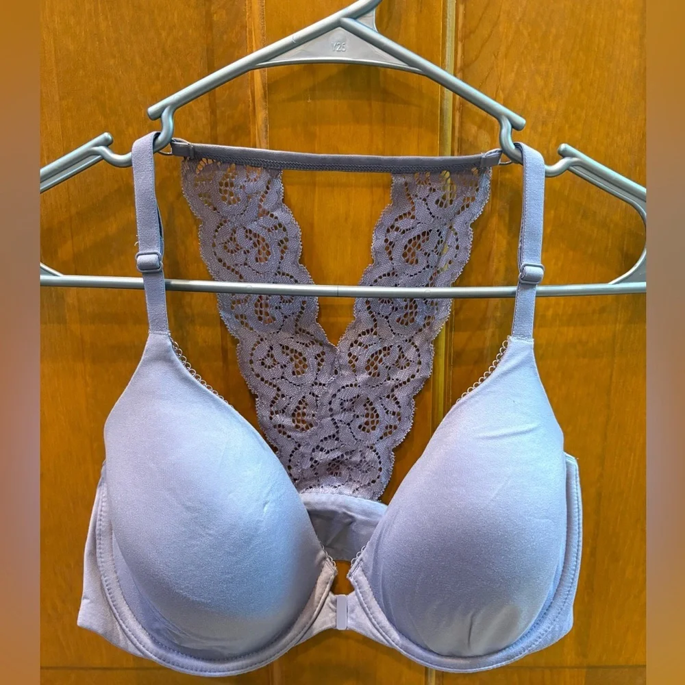 Victorias Secret Womens Body By Victoria Lightly Lined Front Close Racerback 34D